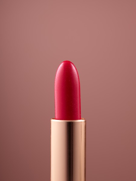 Hellroter Lippenstift