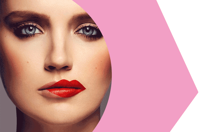 Frau mit rotem Lippenstift