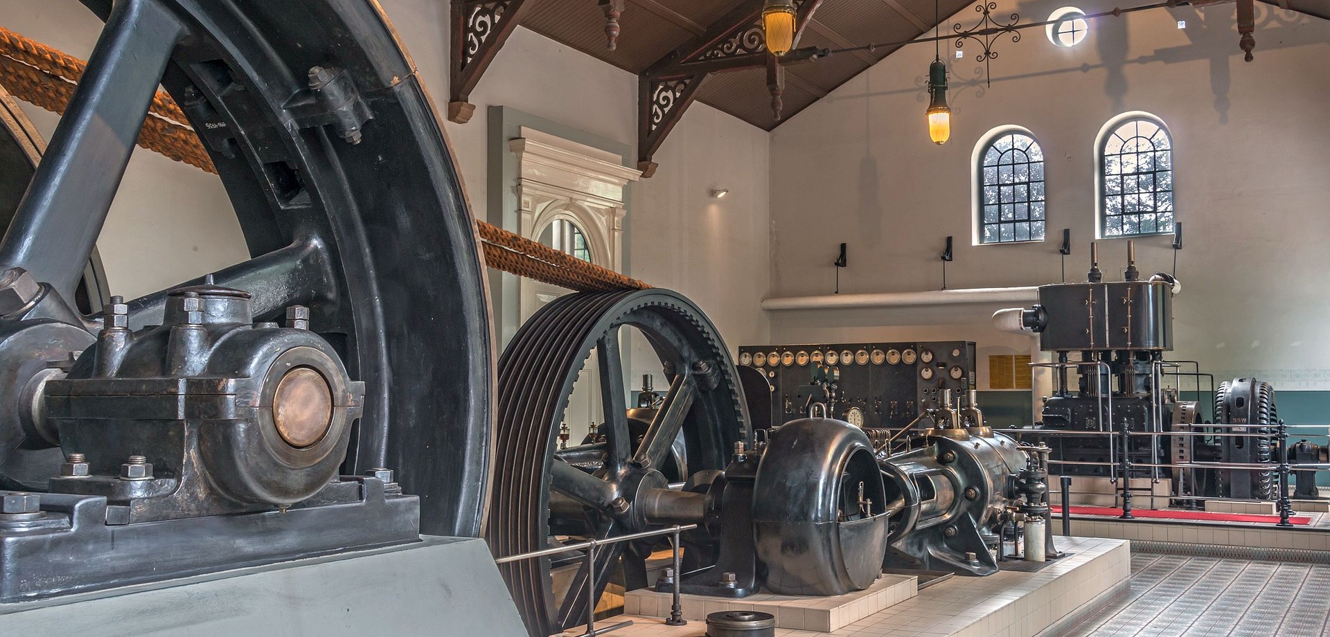 Blick ins Maschinenhaus mit der Dampfmaschine.